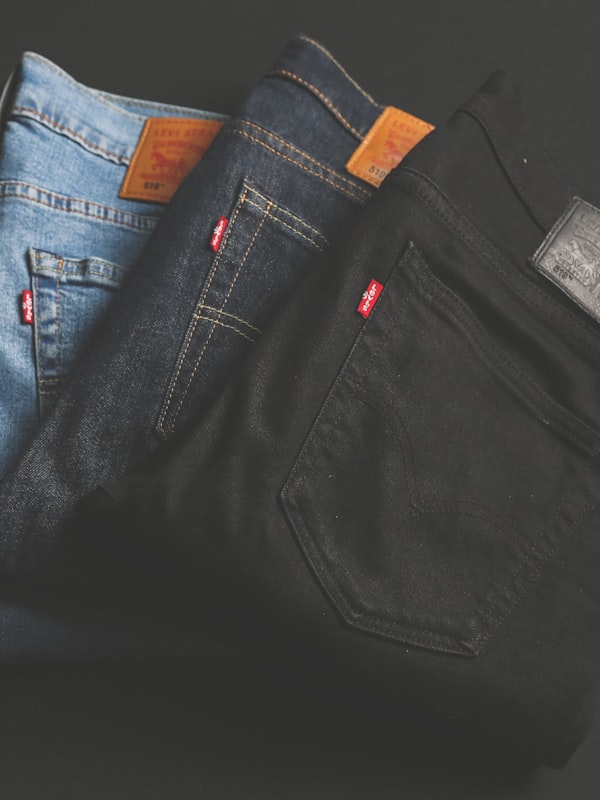 SLIM FIT JEANS